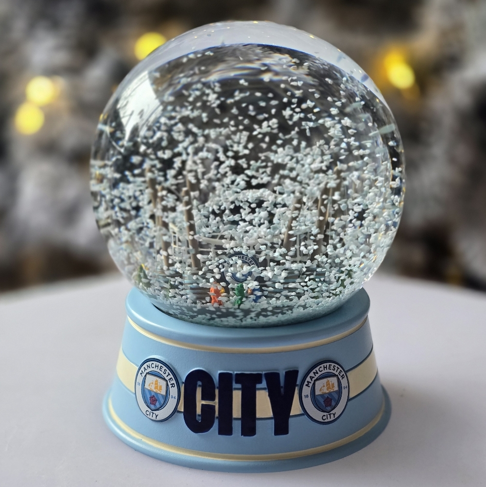 Manchester City Snow Globe